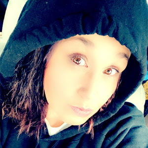 Meet your Posher, Niki